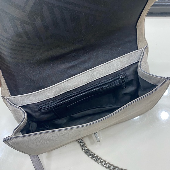 Rebecca minkoff grey crossbody with chain strap - Picture 5 of 7